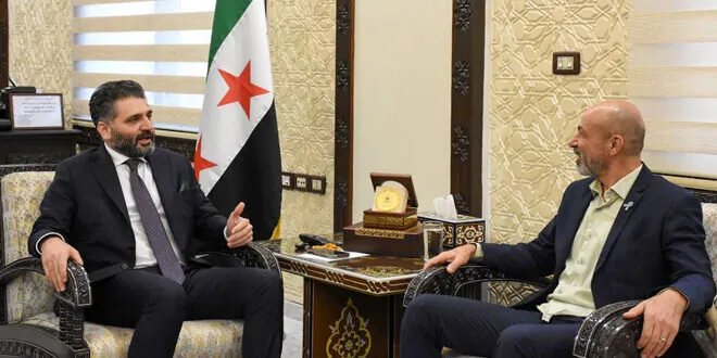 وزير الثقافة وجهاد عبدو يبحثان إعادة هيكلة السينما السورية وتعزيز دورها الوطني