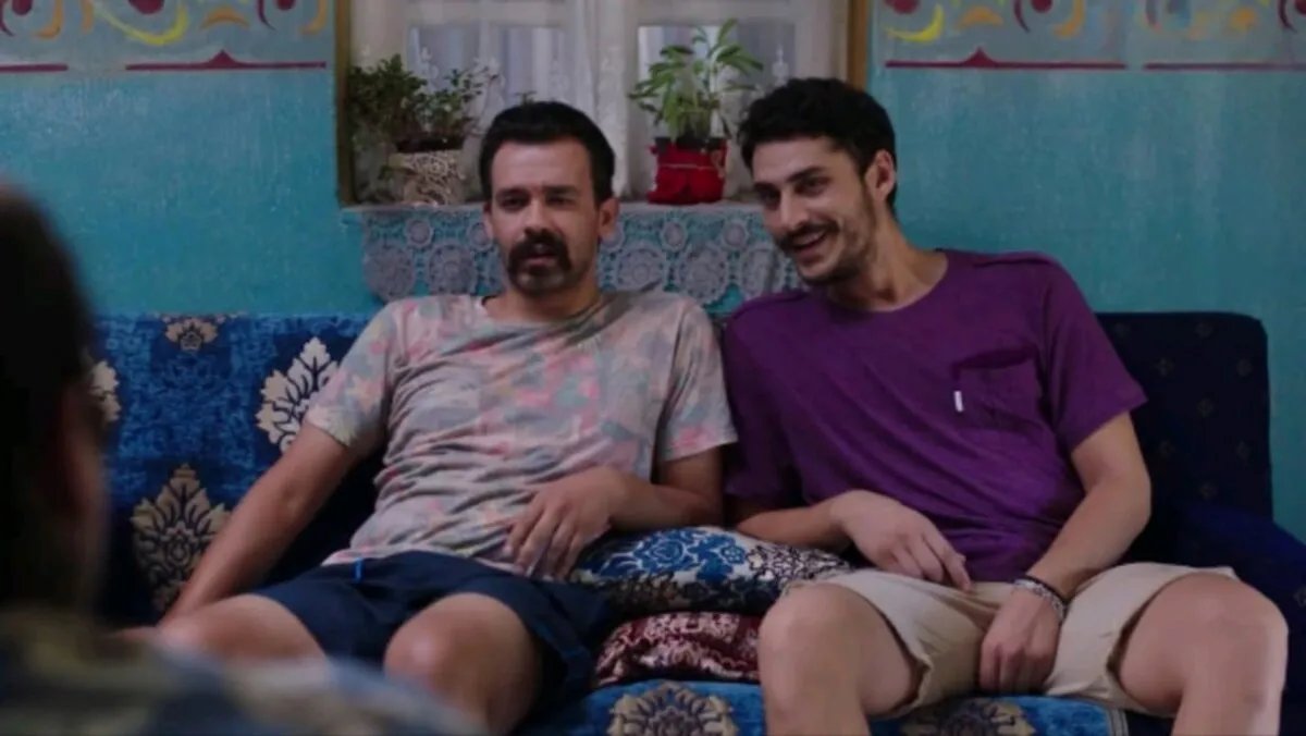 "شورت الحرية": تجربة الرجال السوريين مع قيود اللباس التي طالما عانت منها النساء