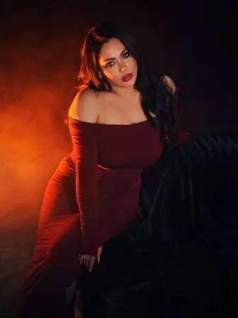 ملكة جمال آسيا زينب الحمادة تتألق وتقتحم عالم التمثيل بثقة