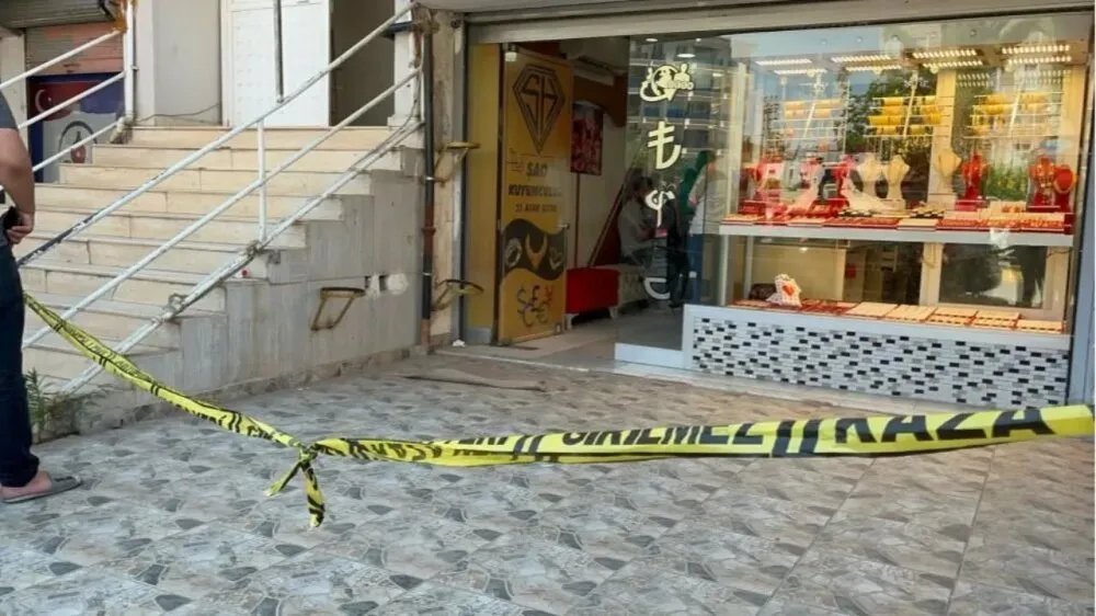 تركيا: القبض على قتلة الصائغ السوري مؤيد شعو أثناء محاولتهم الفرار إلى سوريا