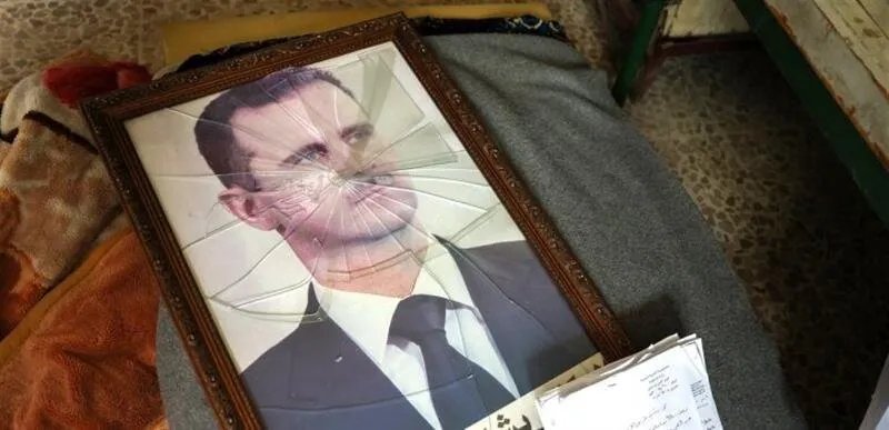 تقرير يكشف: كيف قامت روسيا بتهريب بشار الأسد وعائلته إلى موسكو بعد سقوط نظامه؟