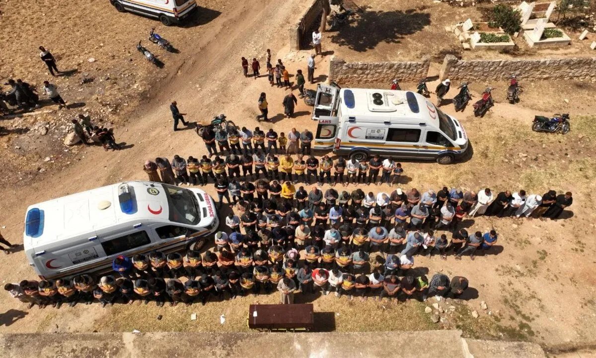 مأساة في حماة: مقتل متطوعي الدفاع المدني بعبوة متفجرة.. اتهامات بالاستهداف المتعمد