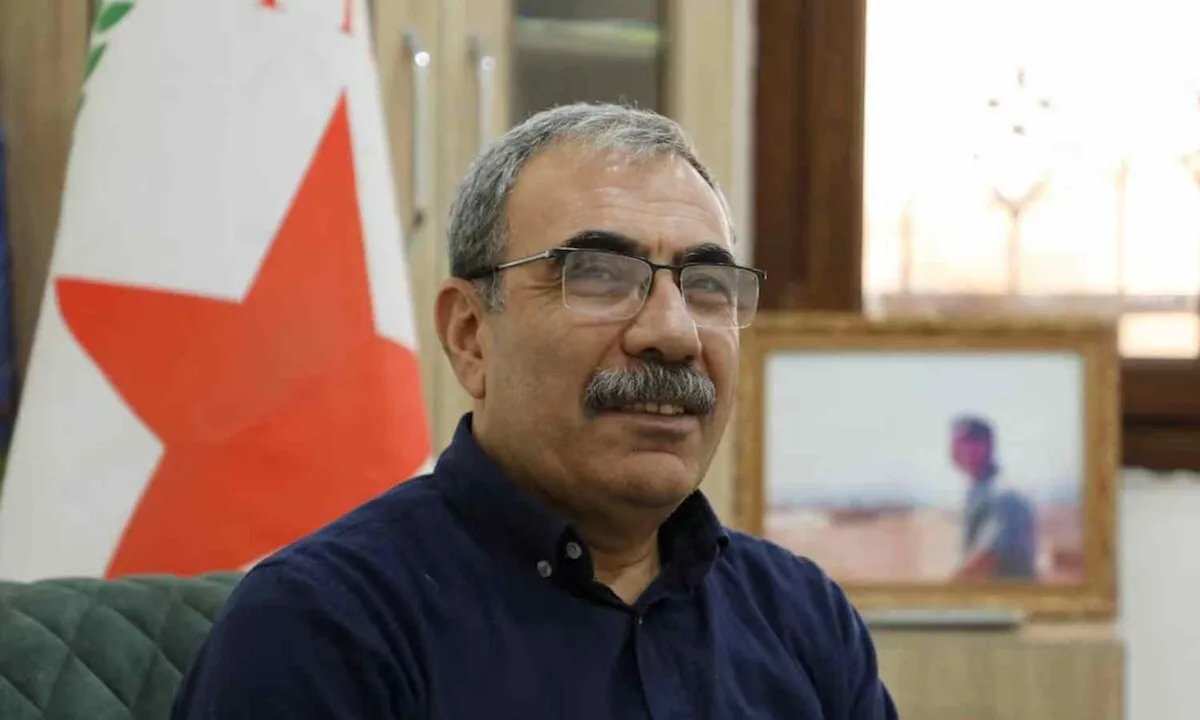 محادثات مرتقبة في دمشق: وفد كردي يستعد للتفاوض حول مستقبل مناطقهم