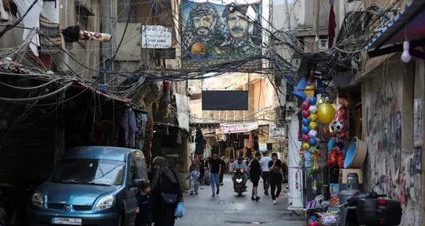 السلاح الفلسطيني في لبنان: من اتفاق القاهرة إلى مخيمات الفوضى