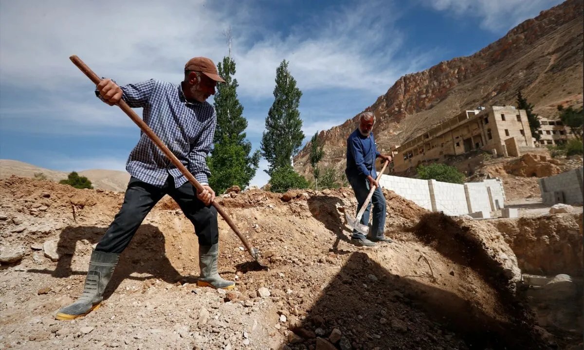 توضيح هام من "الاقتصاد السورية": إيقاف مؤقت لوثيقة التأمينات لتجار الغرف التجارية