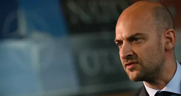 فرنسا تقود جهود إحياء السلام: اجتماع وزاري ثلاثي تمهيداً لمؤتمر حل الدولتين