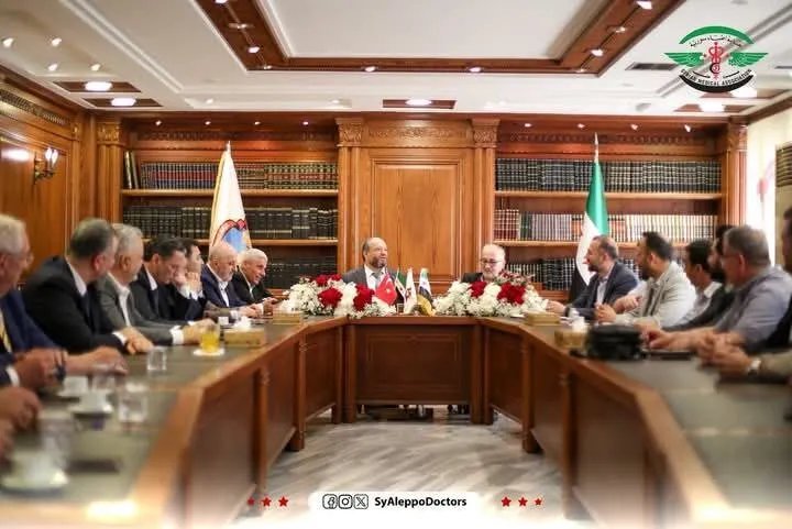 تعاون مثمر: أطباء حلب وتجارها يتحدون لتعزيز القطاع الطبي في المدينة