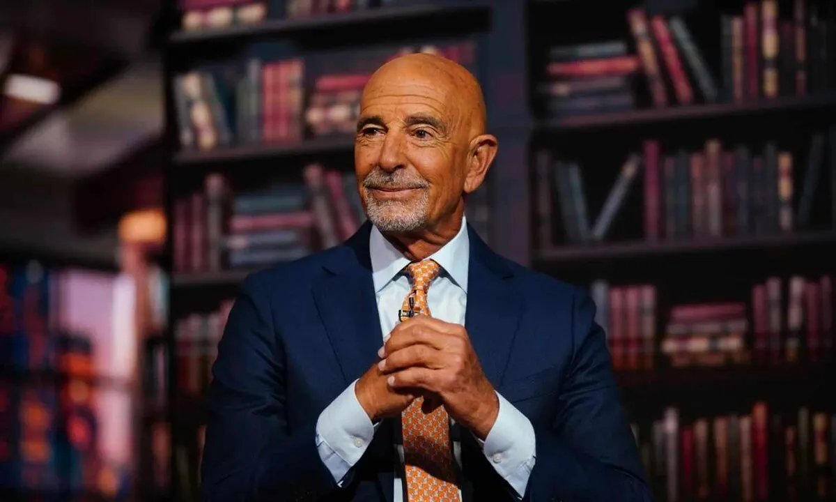 توماس باراك يبدأ مهمته كمبعوث أمريكي لسوريا: رؤية ترامب ورفع العقوبات في الواجهة