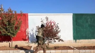 بعد الإطاحة بالأسد: إيران تفتح قنوات اتصال مباشرة مع القيادة العسكرية الجديدة في سوريا