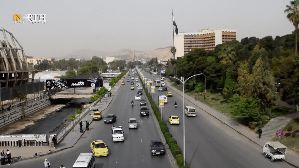 الاقتصاد السوري على مفترق طرق: تحديات إعادة البناء وغياب الرؤية الواضحة