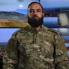 قيادي عسكري: النظام السوري بحاجة لإعادة انتشار كاملة خارج البلاد.. وانشقاقات متزايدة تضربه