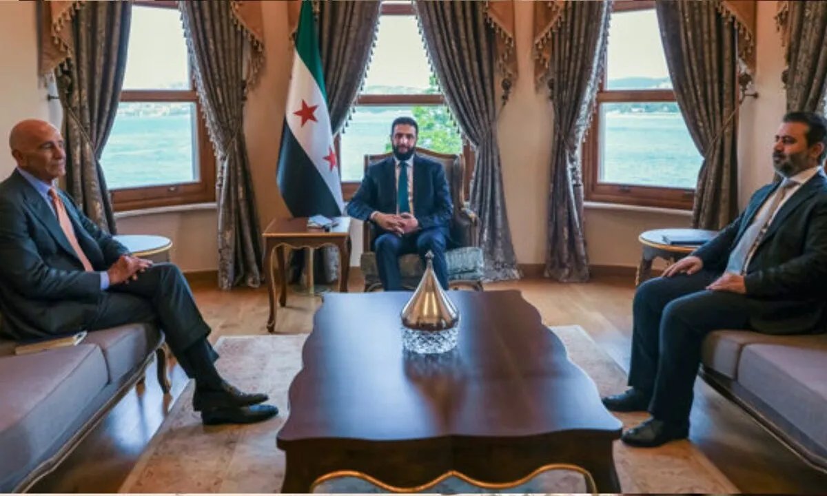 اجتماع تاريخي في إسطنبول: الرئيس السوري والمبعوث الأمريكي يبحثان رفع العقوبات وبناء سوريا الجديدة