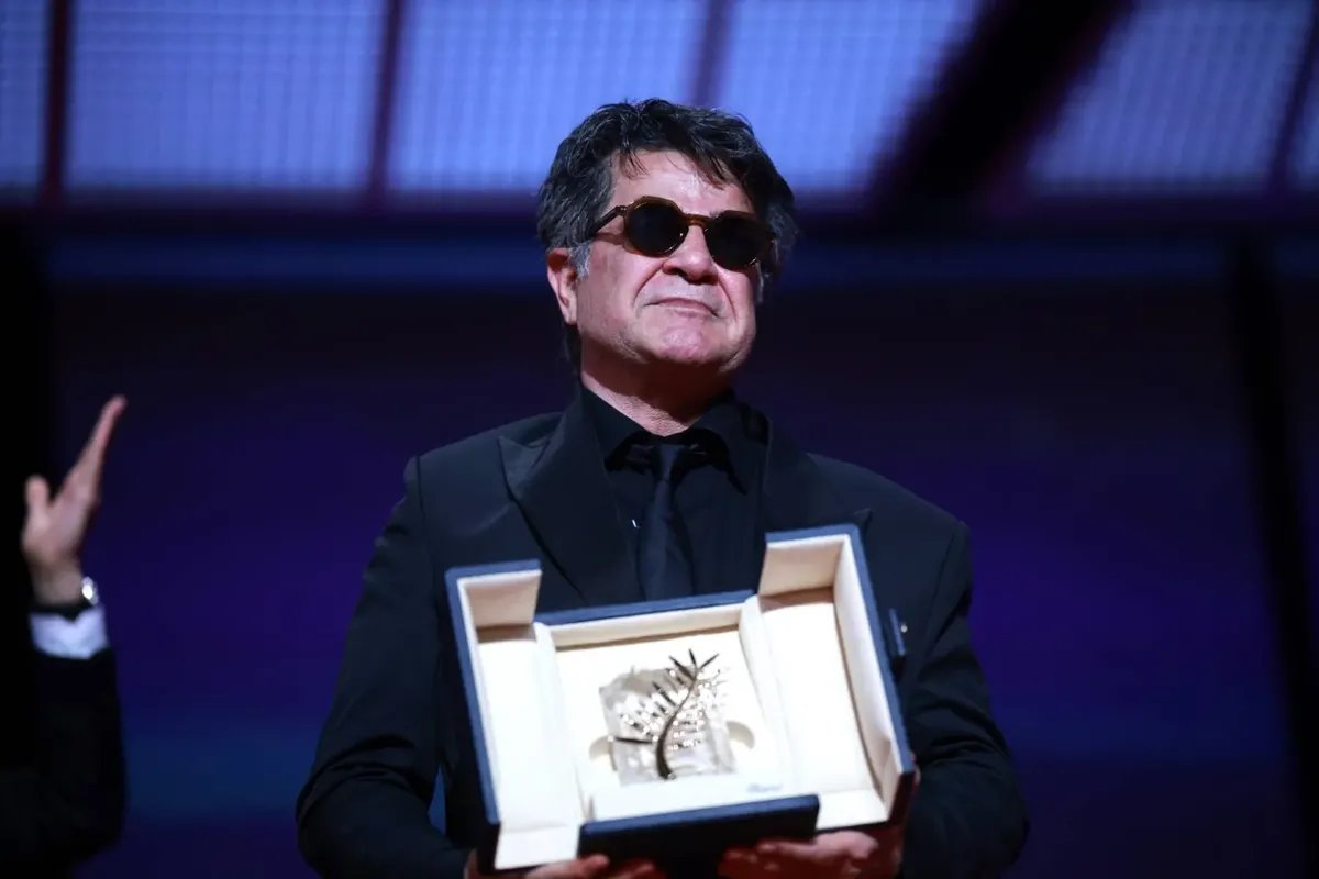 جعفر بناهي يفوز بالسعفة الذهبية في مهرجان كان عن فيلمه الجريء "مجرد حادث"