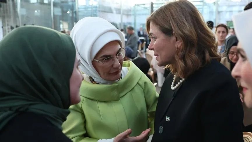 وزيرة الشؤون الاجتماعية السورية تشيد بأمينة أردوغان: قدوة في العمل الاجتماعي والإنساني