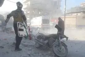 تصعيد جوي مروع: غارات مكثفة للنظام وروسيا تستهدف إدلب ومخيمات النازحين