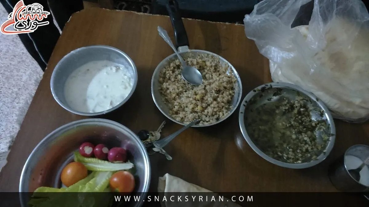 غلاء المعيشة يفاقم معاناة السوريين: مليون و700 ألف ليرة شهرياً لتأمين الطعام رغم انخفاض الأسعار