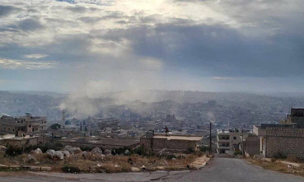 معركة "ردع العدوان" في ريف حلب: المعارضة تسيطر على مواقع استراتيجية والنظام يرد بغارات مكثفة