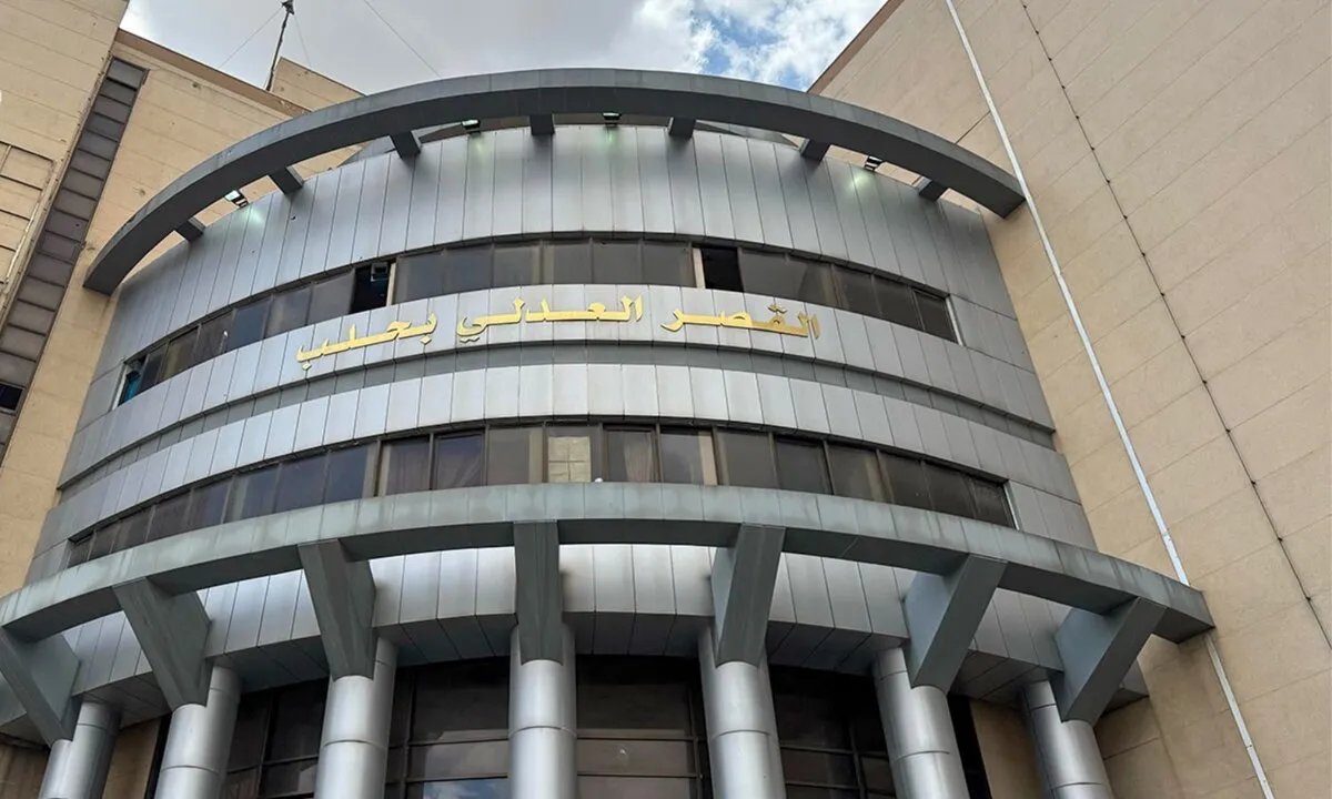 نقابة المحامين في حلب تجمد عضوية 64 محاميًا وتفتح باب التحقيق: هل هو إصلاح أم تصفية حسابات؟