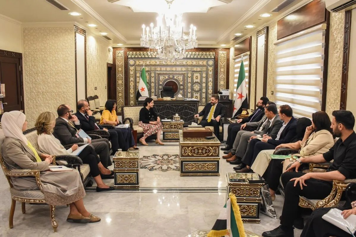 وزير الثقافة واليونسكو يبحثان خططًا طموحة لحماية التراث السوري المهدد