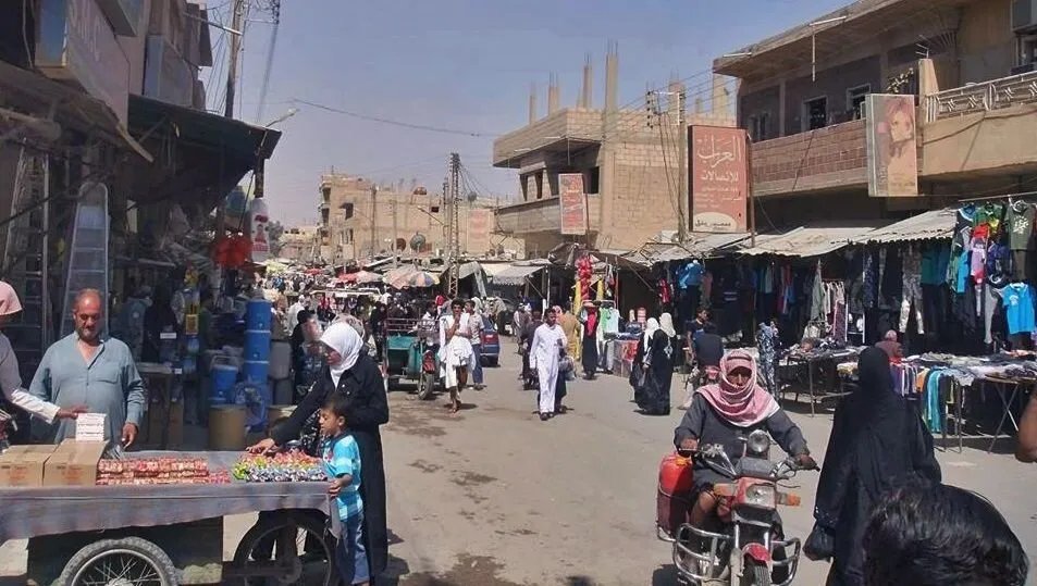 قتيل وجريحة في اشتباكات مسلحة واستهداف سيارة بدير الزور.. فوضى السلاح تتصاعد