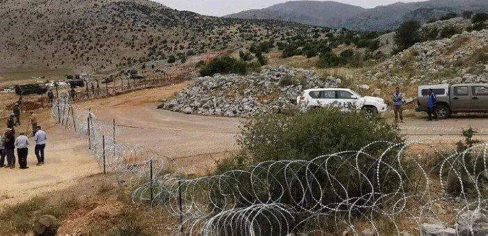 سوريا تفكك شبكات تهريب حزب الله على الحدود اللبنانية وتضبط معامل الكبتاغون