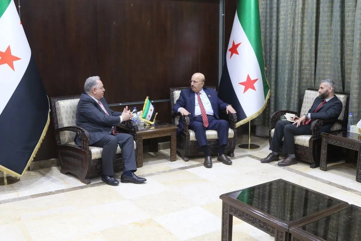 سوريا والبحرين تبحثان استعادة الأموال السورية المجمدة وتعزيز التعاون الاقتصادي