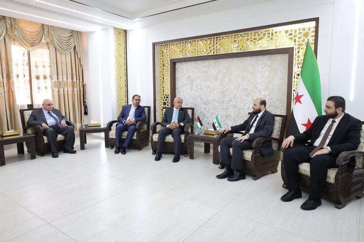 وزير الطاقة السوري يبحث مع رجال أعمال أردنيين فرص الاستثمار في قطاع الطاقة