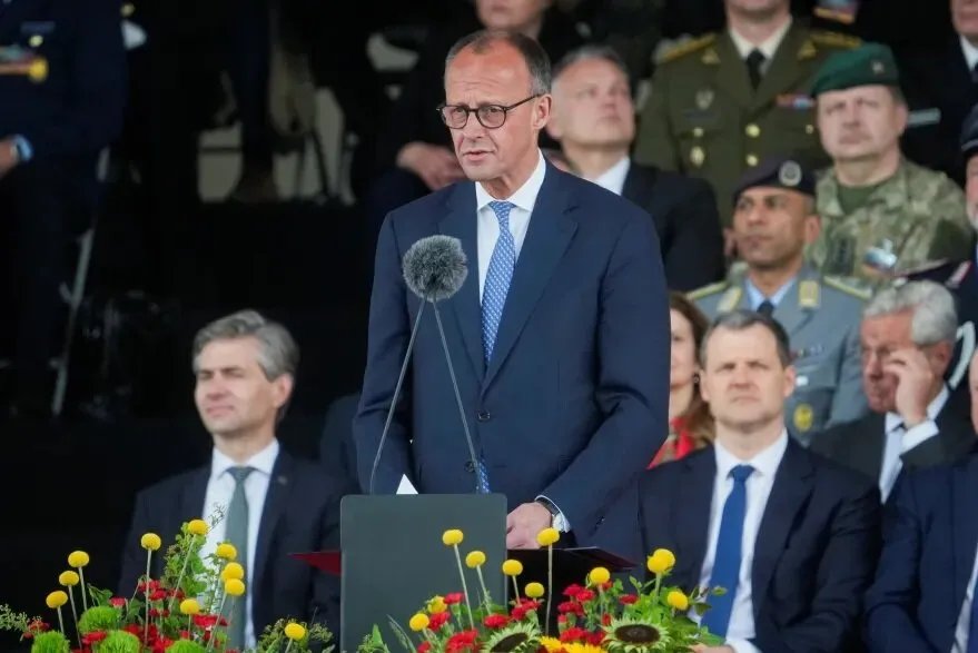 توبيخ ألماني غير مسبوق لإسرائيل بسبب غزة: ميرتس ينتقد الغارات الجوية ويطالب بالمنطق