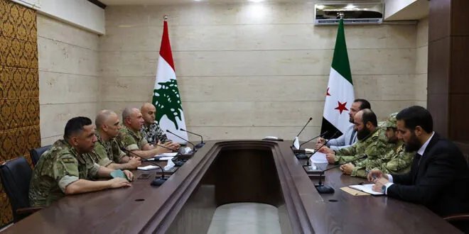تعزيز التعاون الأمني: رئيس الأركان يستقبل وفداً عسكرياً لبنانياً في دمشق