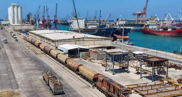 بعد طول انتظار: أول قطار قمح ينطلق من طرطوس إلى صوامع الناصرية بريف دمشق