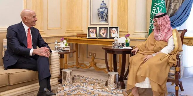 السعودية وأمريكا تبحثان في الرياض آليات دعم الشعب السوري إنسانياً واقتصادياً