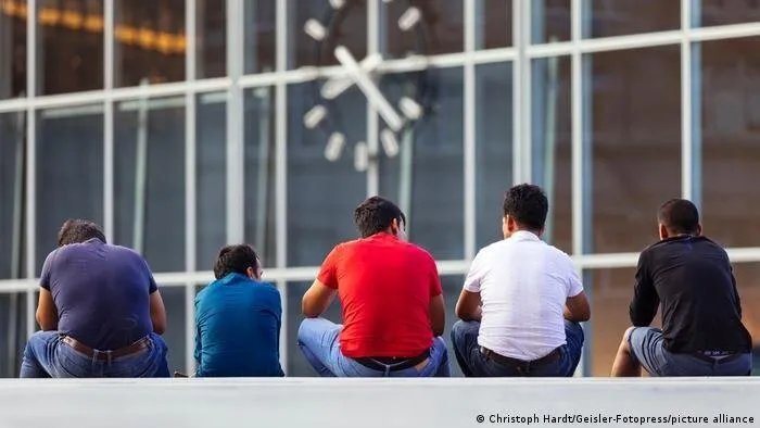 الكنائس الألمانية تندد بخطة الحكومة لتعليق لم شمل أسر اللاجئين وتعتبرها غير أخلاقية