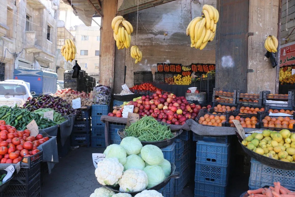 غلاء يطال موائد السوريين: ارتفاع جنوني في أسعار المواد الغذائية شمال غربي سوريا