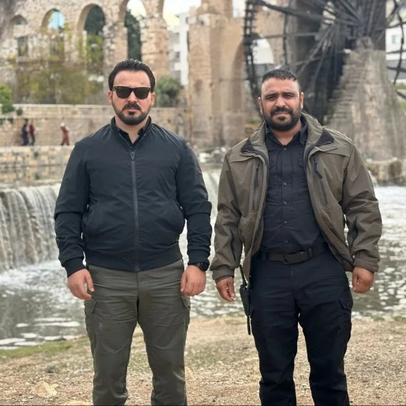 الاتحاد الأوروبي يرفع بعض العقوبات الاقتصادية عن سوريا ويفرض قيودًا على قادة فصائل وكيانات متهمة بانتهاكات حقوق الإنسان