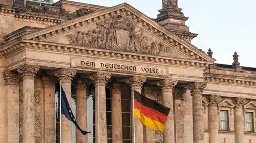 ألمانيا تشدد قوانين الهجرة: قيود على لم الشمل وتعديلات على شروط الجنسية