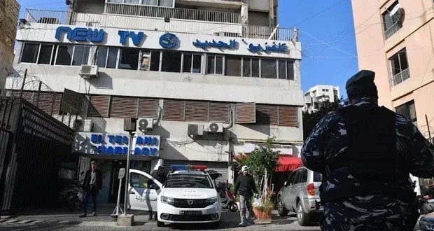 أزمة في "الجديد": استقالات جماعية وقرارات انتقامية على خلفية تقرير مثير للجدل