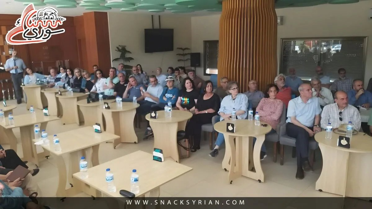 حمص تكسر حاجز الصمت: حوار سياسي مجتمعي يجمع النخب ويفتح آفاقًا جديدة