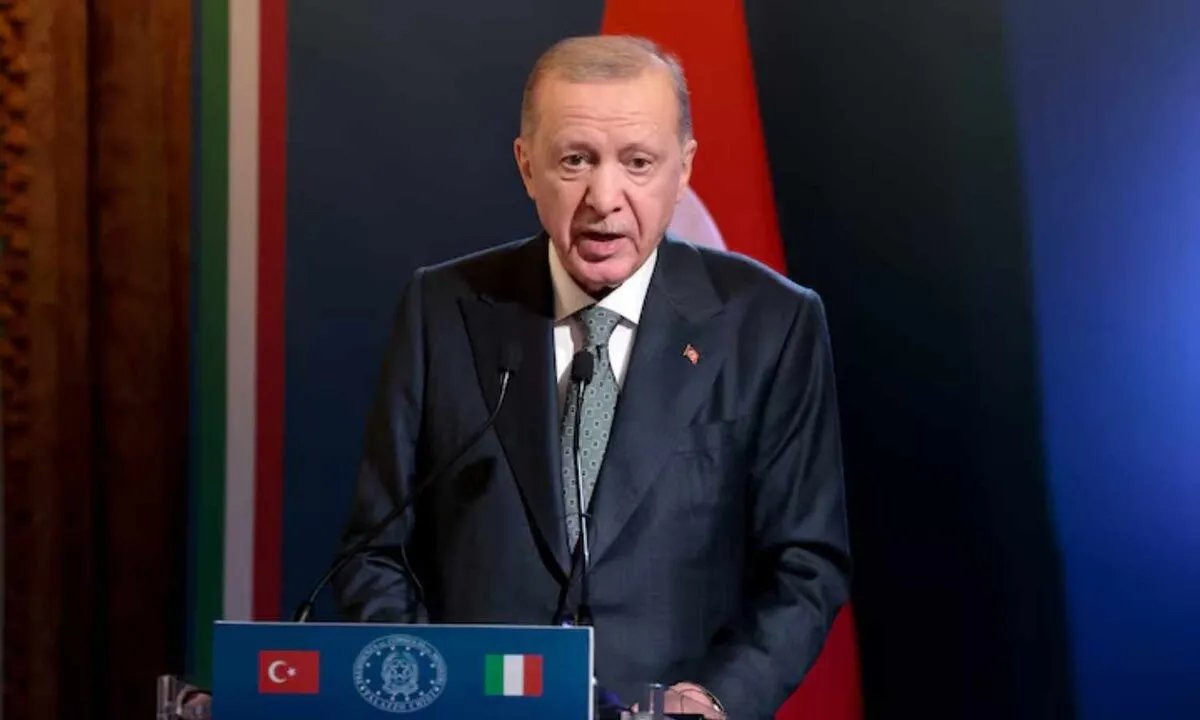 أردوغان ينتقد "قسد" بسبب "المماطلة" في تنفيذ اتفاقها مع دمشق: ما مصير الاتفاق؟