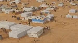 نزوح يائس: 13 شخصًا يغادرون مخيم الركبان نحو مناطق النظام رغم المخاطر