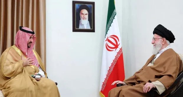 تصريحات رجل دين إيراني تثير جدلاً في السعودية: هل تهدد التقارب بين طهران والرياض؟