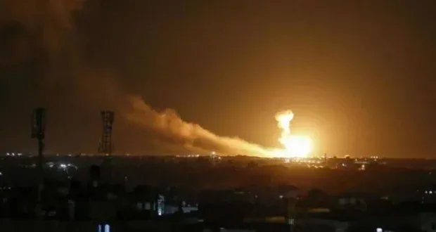 تصعيد في سوريا: غارات إسرائيلية تستهدف مواقع عسكرية في اللاذقية وطرطوس وجبلة