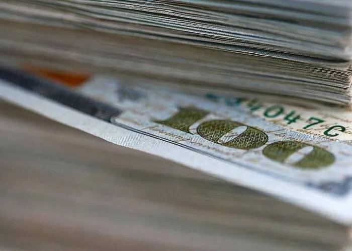 أسعار صرف الليرة السورية والتركية أمام الدولار والعملات الأخرى اليوم الجمعة 11 أبريل 2025