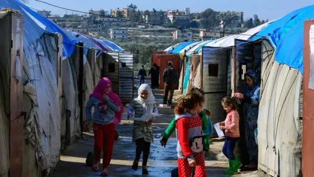 صدمة في لبنان: قرار أممي يوقف التغطية الصحية للاجئين السوريين ويهدد بأزمة إنسانية