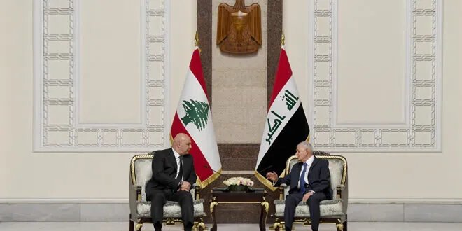 العراق ولبنان يؤكدان دعمهما الثابت لوحدة سوريا وسيادتها في قمة بغداد