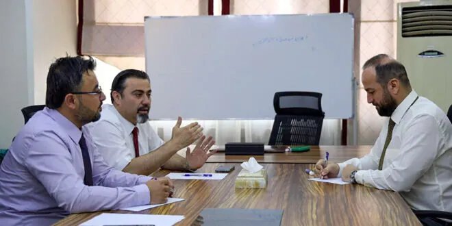 وزيرا الإعلام والتربية يضعان خطة مشتركة لامتحانات الشهادات: دعم نفسي وتوعية للطلاب