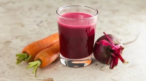 اكتشف قوة الطبيعة: عصير الجزر والبنجر والأملج.. مزيج صيفي منعش وكنز من الفوائد الصحية!
