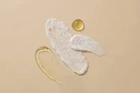 التونر: خطوة أساسية لبشرة متألقة.. اكتشفي فوائده وأنواعه وكيفية استخدامه