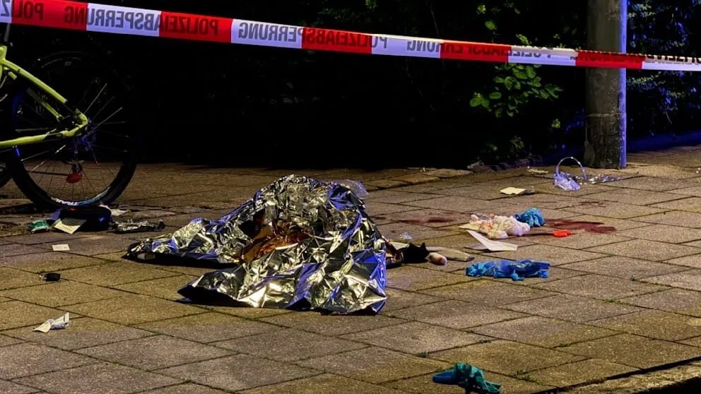 هجوم بسكين يهز ميونخ: إصابات خطيرة لرجل وامرأة والشرطة تعتقل المشتبه به