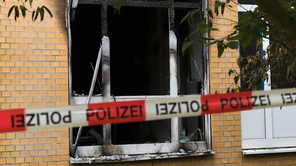 هامبورغ: اعتقال مسن يشتبه بتسببه بحريق عيادة أودى بحياة 3 أشخاص