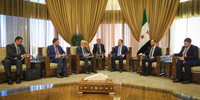 وزير الخارجية السوري يبحث مع وفد باكستاني تعزيز التعاون والقضايا الإقليمية